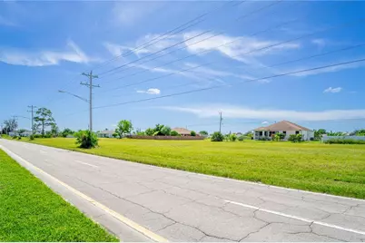 1808 Kismet Parkway E, Cape Coral, FL 33909 - Photo 6