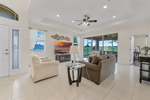 2504 Sapphire Greens Ln, Sun City Center, FL 33573 - Photo 8