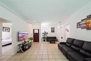 3016 Bloomsbury Dr, Kissimmee, FL 34747 - Photo 4