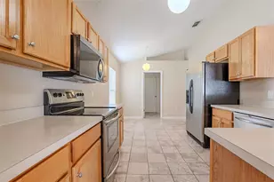 12936 Bridleford Dr, Gibsonton, FL 33534 - Photo 4