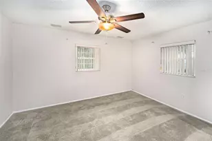 3401 Coquina Key Dr SE, Saint Petersburg, FL 33705 - Photo 14