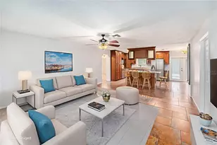 3401 Coquina Key Dr SE, Saint Petersburg, FL 33705 - Photo 2