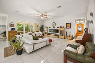 8143 Chilton Dr, Orlando, FL 32836 - Photo 8