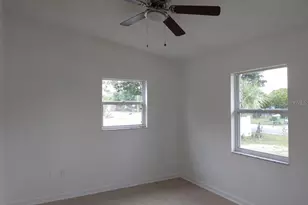 2112 14th Ave E, Bradenton, FL 34208 - Photo 4