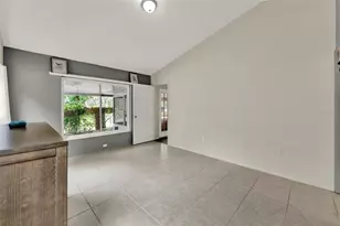 32645 Red Oak Dr, Eustis, FL 32736 - Photo 8