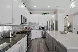 1402 Titian Ct, Reunion, FL 34747 - Photo 10