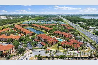 5560 Metrowest Boulevard #303, Orlando, FL 32811 - Photo 4