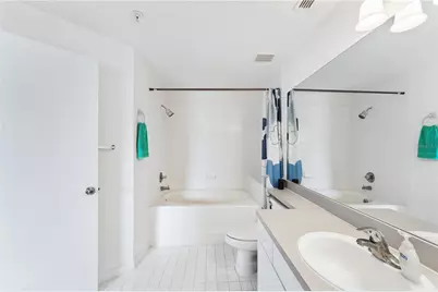 5560 Metrowest Boulevard #303, Orlando, FL 32811 - Photo 32