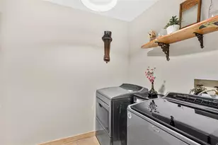 26 E Village Dr, Oviedo, FL 32765 - Photo 38