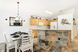 358 Lancaster Dr, Davenport, FL 33897 - Photo 10