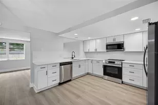 6208 Fairway Blvd, Apollo Beach, FL 33572 - Photo 10