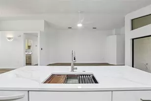 533 Bent Oak Ct, Spring Hill, FL 34609 - Photo 12