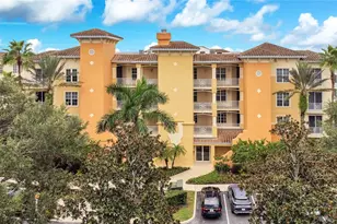 6350 Water Crest Way, Lakewood Ranch, FL 34202 - Photo 2