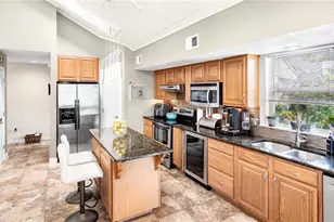 4574 Sailbreeze Ct, Orlando, FL 32810 - Photo 8