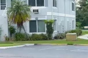 4127 Dolphin Dr, Tampa, FL 33617 - Photo 1