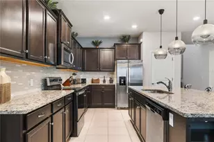 2060 Lelani Cir, Davenport, FL 33897 - Photo 8