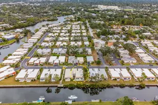 2322 Riverbluff Pkwy, Sarasota, FL 34231 - Photo 34