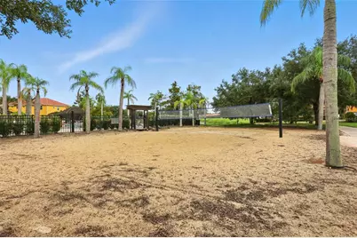 121 Las Fuentes Drive, Kissimmee, FL 34746 - Photo 48