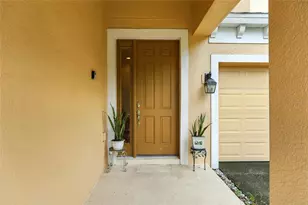 121 Las Fuentes Dr, Kissimmee, FL 34746 - Photo 4