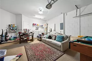 121 Las Fuentes Dr, Kissimmee, FL 34746 - Photo 38