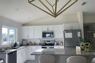 1446 Geranium Dr, Mascotte, FL 34753 - Photo 6