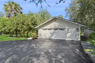 298 Lake Markham Rd, Sanford, FL 32771 - Photo 34