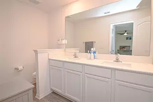 695 Bay Leaf Dr, Kissimmee, FL 34759 - Photo 16