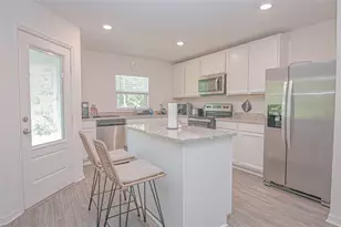 695 Bay Leaf Dr, Kissimmee, FL 34759 - Photo 4