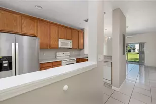 9441 Flowering Cottonwood Rd, Orlando, FL 32832 - Photo 4