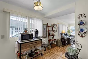 9 Cocos Plumosa Dr, Eustis, FL 32726 - Photo 10