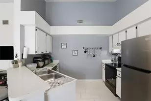 4684 Pembrook Pl, Orlando, FL 32811 - Photo 8