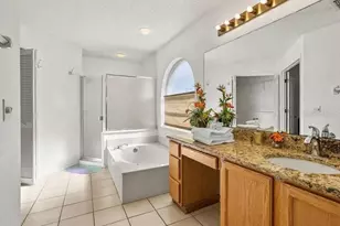 2871 Picadilly Cir, Kissimmee, FL 34747 - Photo 20