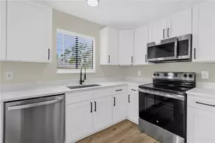 2521 Yule Tree Dr, Edgewater, FL 32141 - Photo 2