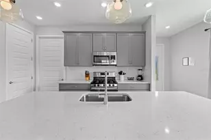 844 Driving Range Ct, Reunion, FL 34747 - Photo 12