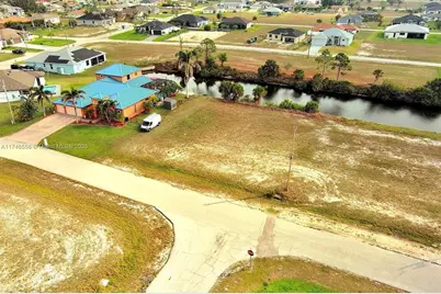 1939 NW 34th Place, Cape Coral, FL 33993 - Photo 12