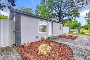 638 NW 6th Terrace, Ocala, FL 34475 - Photo 2