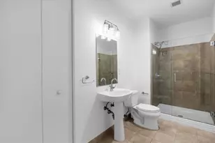 150 E Robinson St, Orlando, FL 32801 - Photo 20