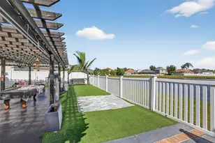 738 Hacienda Cir, Kissimmee, FL 34741 - Photo 40