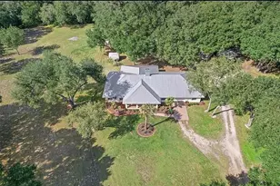 2775 Foxrun Dr, Lake Wales, FL 33898 - Photo 4