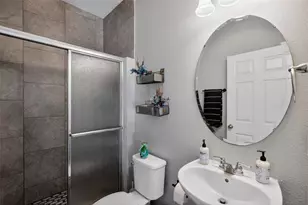 1749 Cayman Cove Cir, Saint Cloud, FL 34772 - Photo 16