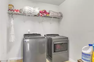 1749 Cayman Cove Cir, Saint Cloud, FL 34772 - Photo 8