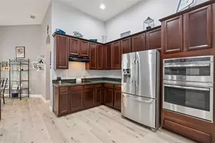 529 Johns Landing Way, Oakland, FL 34787 - Photo 20