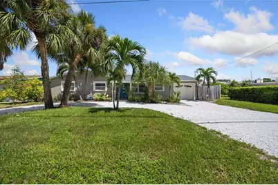 3596 Beach Drive SE, Saint Petersburg, FL 33705 - Photo 6