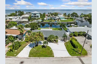 3596 Beach Drive SE, Saint Petersburg, FL 33705 - Photo 1