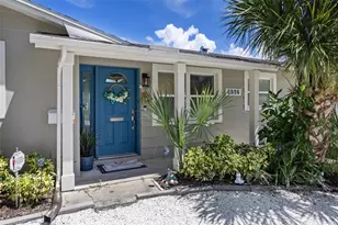 3596 Beach Dr SE, Saint Petersburg, FL 33705 - Photo 8