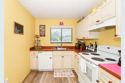 2565 SE Dogwood Avenue, Port Saint Lucie, FL 34952 - Photo 12