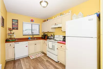 2565 SE Dogwood Avenue, Port Saint Lucie, FL 34952 - Photo 10