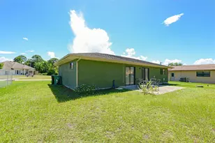 2565 SE Dogwood Ave, Port Saint Lucie, FL 34952 - Photo 24