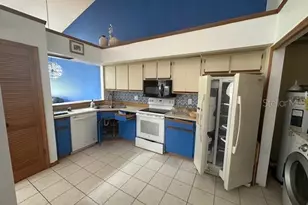 936 Meadow View Dr, Port Orange, FL 32127 - Photo 2