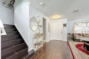 4660 Ross Lanier Ln, Kissimmee, FL 34758 - Photo 4